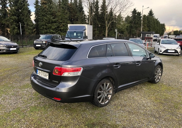 Toyota Avensis cena 25900 przebieg: 236000, rok produkcji 2010 z Międzychód małe 562